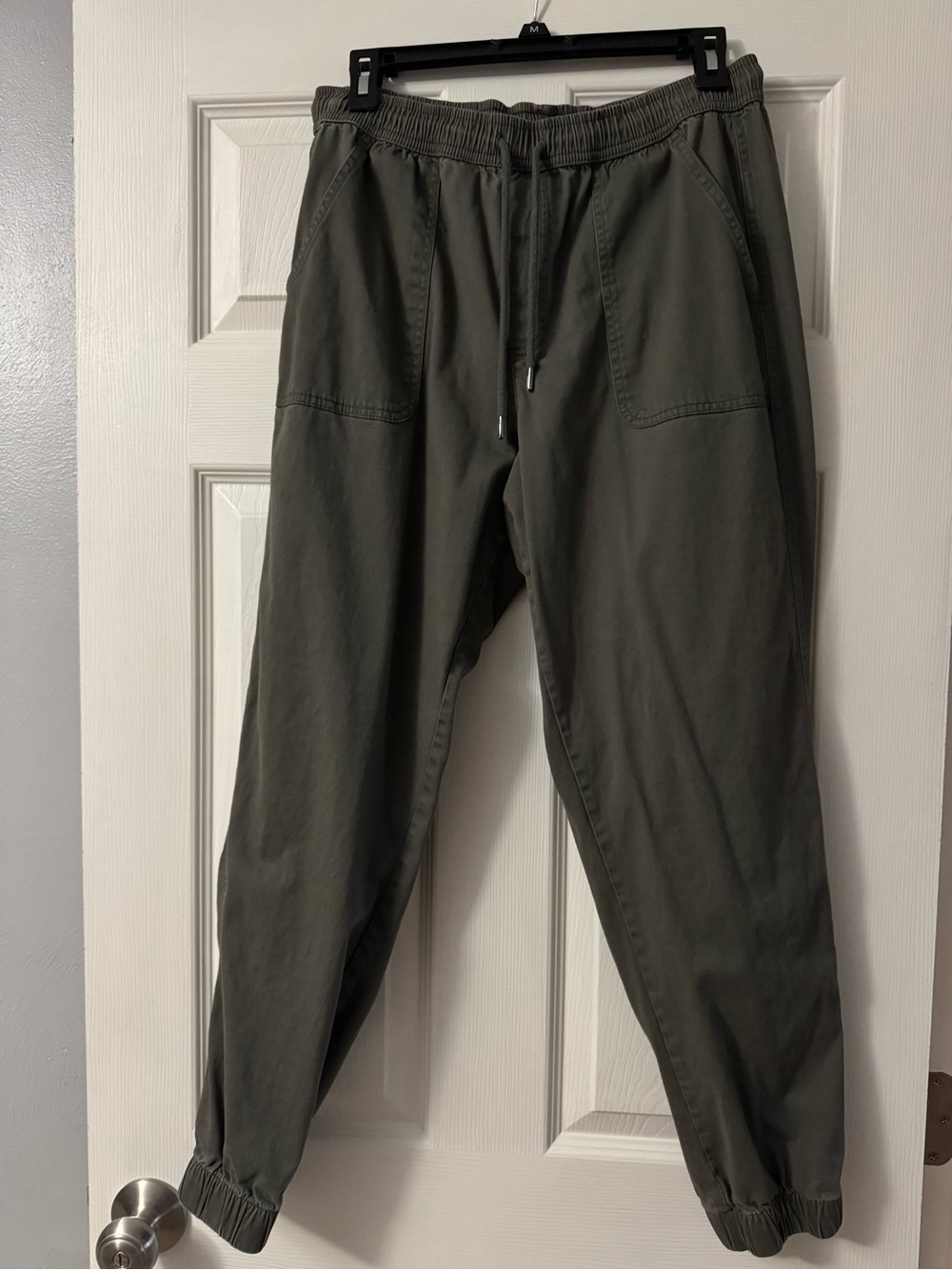 Cute and comfy!  Casual Drawstring Pants in Olive - Picture 4 of 5